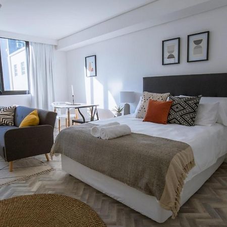 Апартаменты Stylish, Modern, Walk To Restaurants And Cbd Кейптаун Экстерьер фото